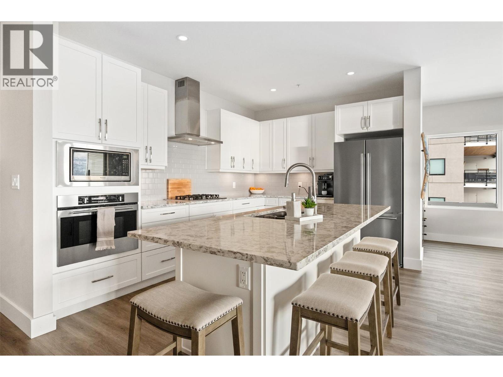 400 VISTA Park Unit# 421