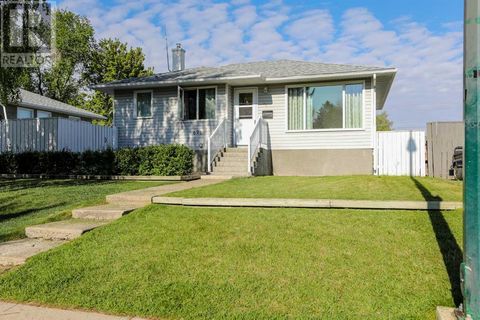 626 11 Street N Lethbridge AB T1H2E7