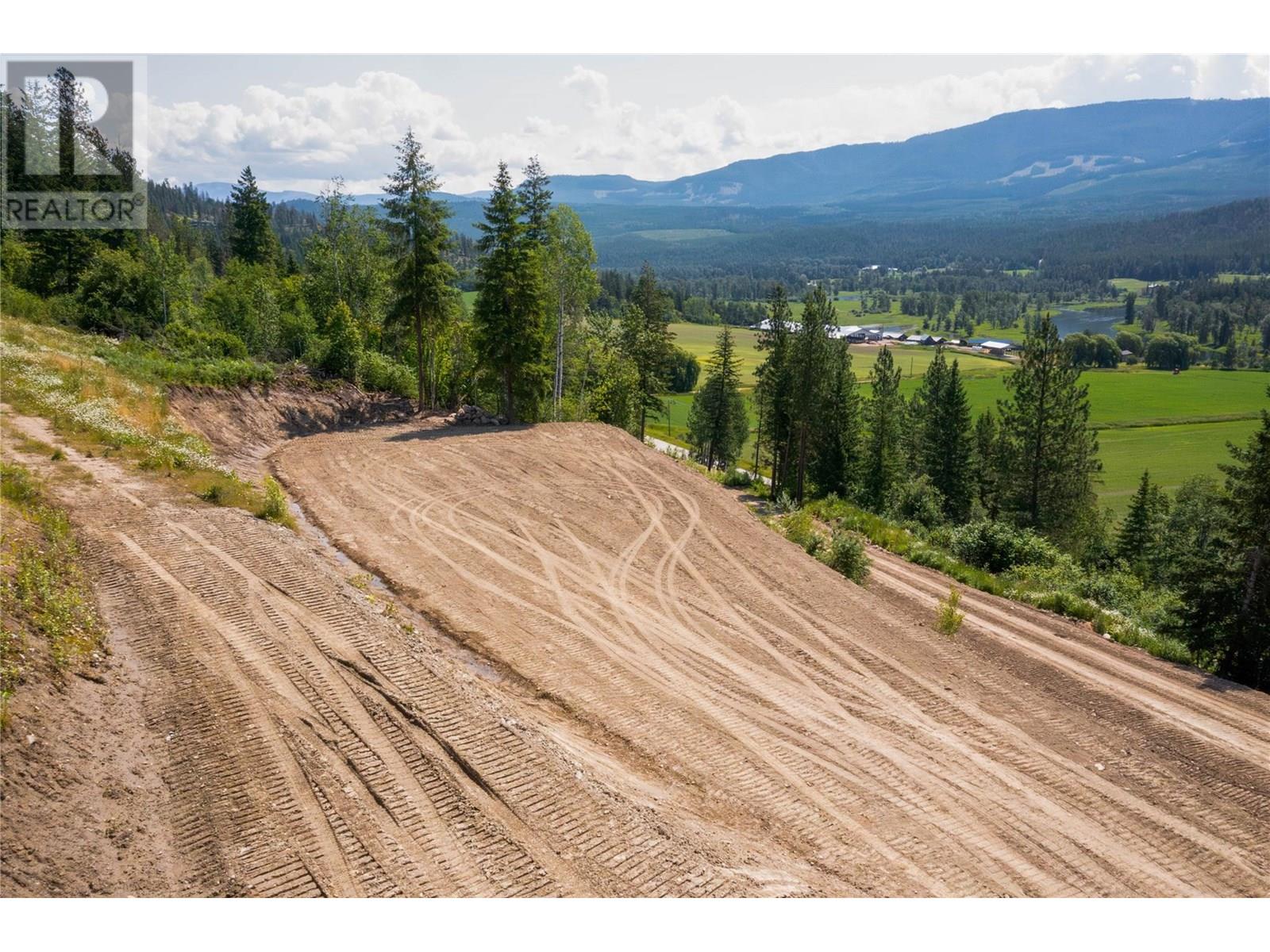 1471 Enderby Mabel Lake Road