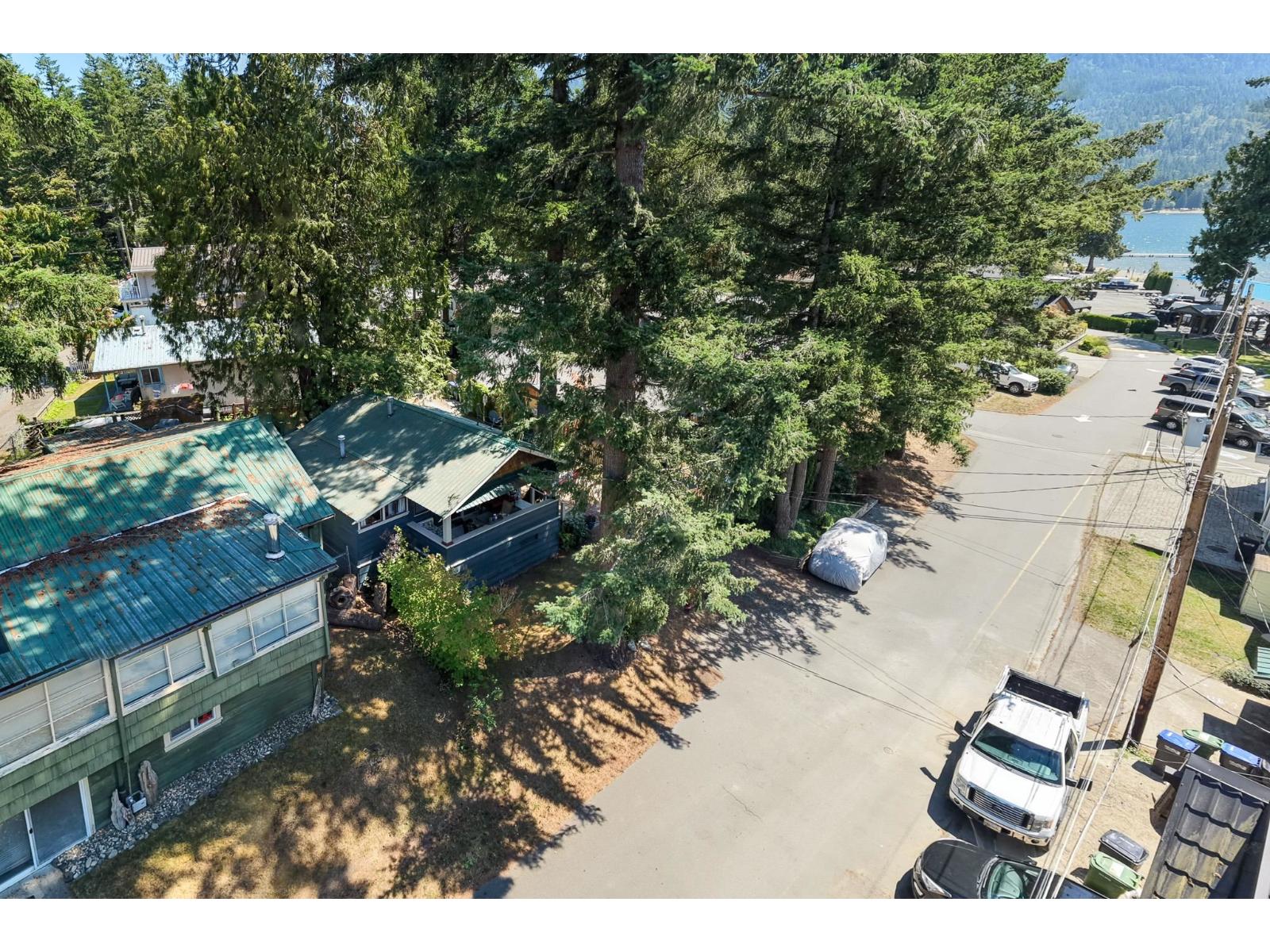 265 FIRST AVENUE|Cultus Lake North