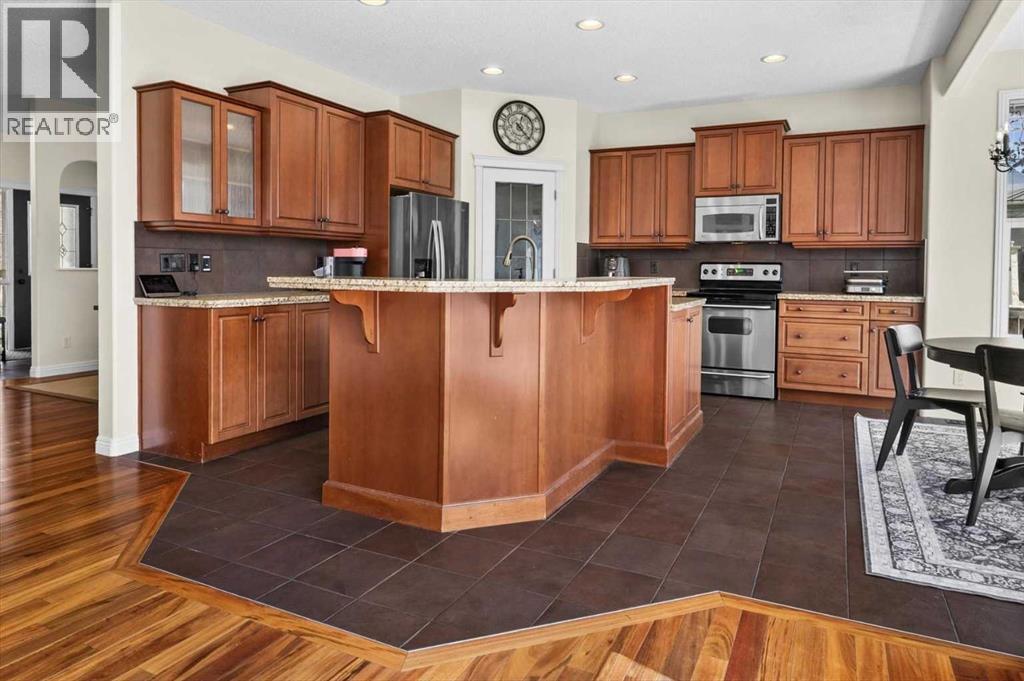 311 Royal Oak Circle NW