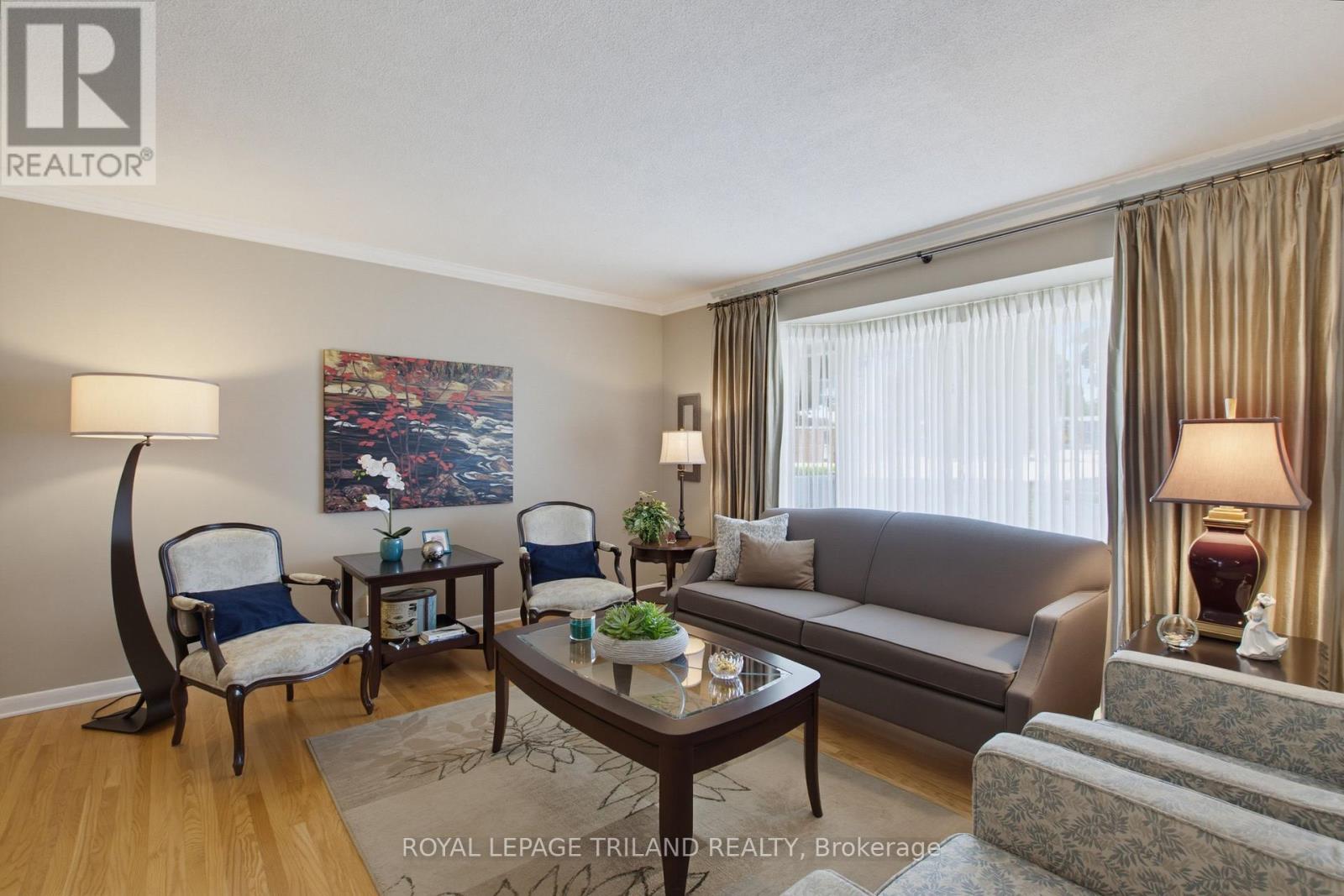 1463 GLENORA DRIVE