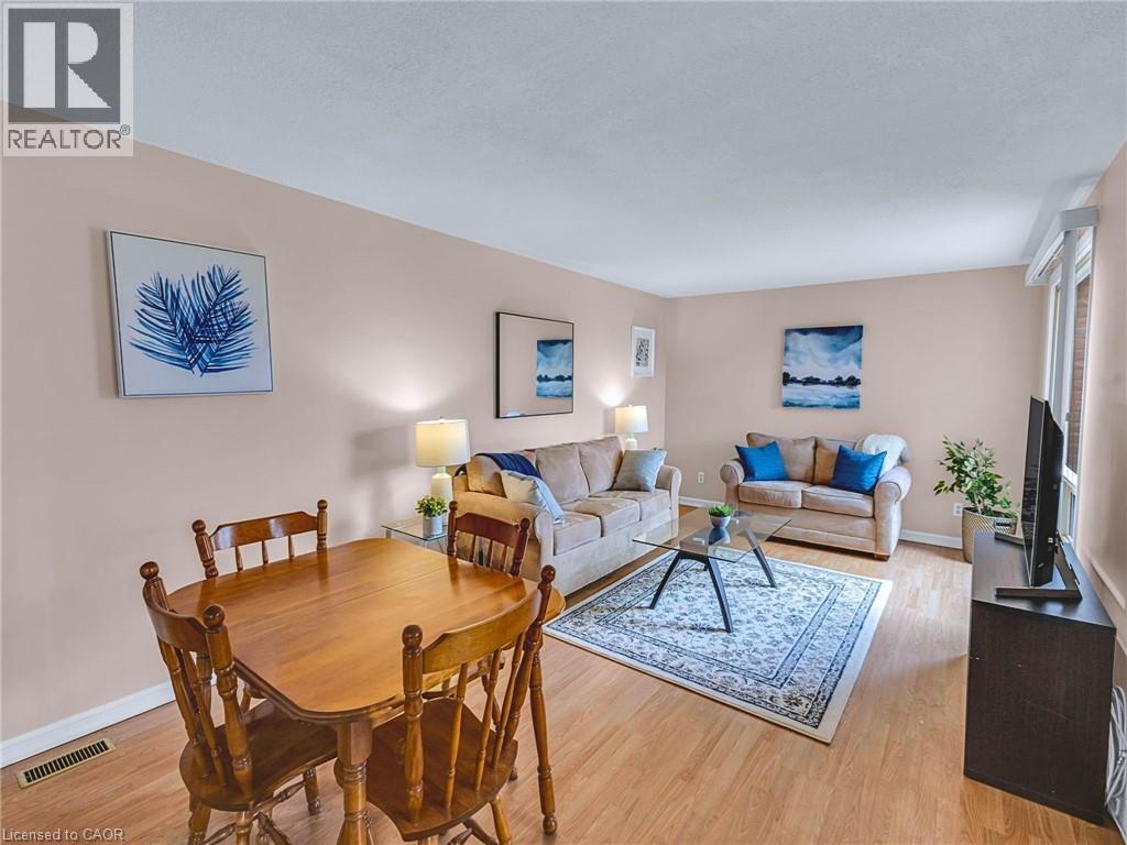 28 UNDERHILL Crescent Unit# 3