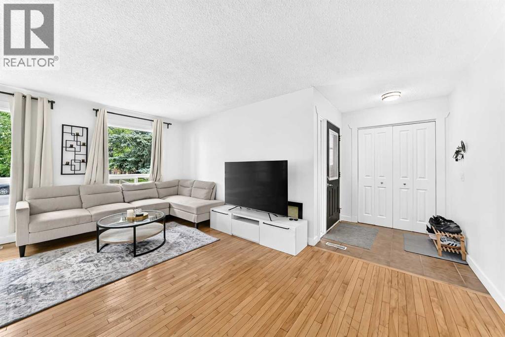 11 Bedford Drive NE