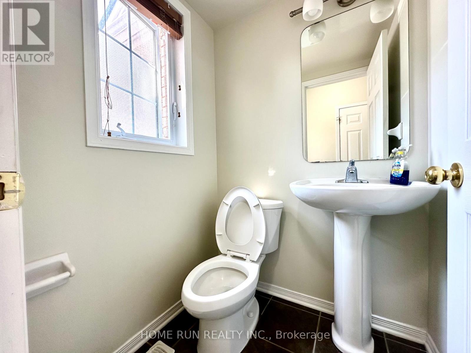 135 KINROSS PRIVATE