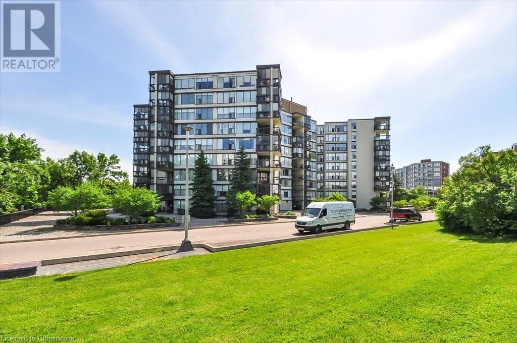 23 WOODLAWN Road E Unit# 308