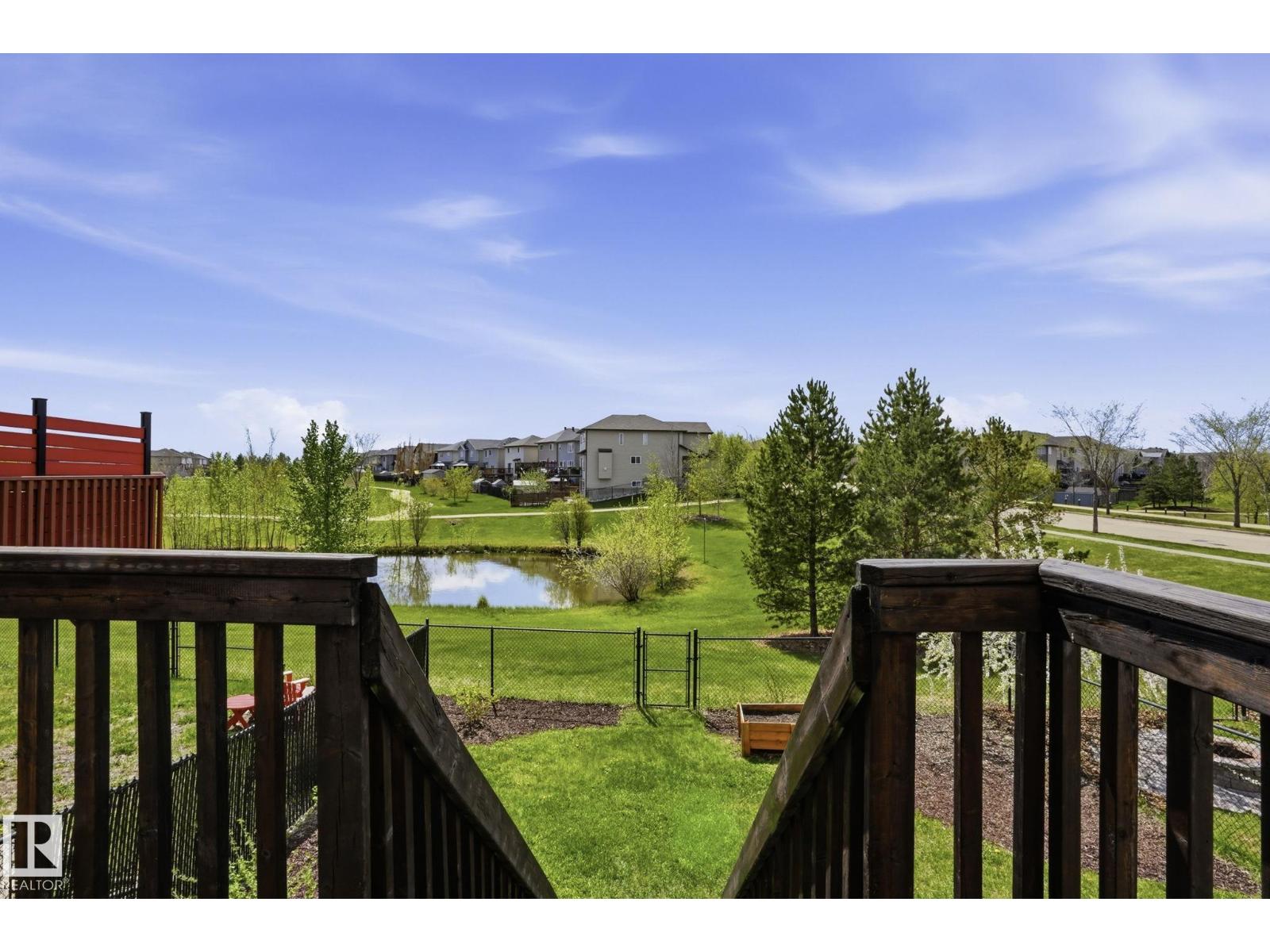 10 Rockwell Close