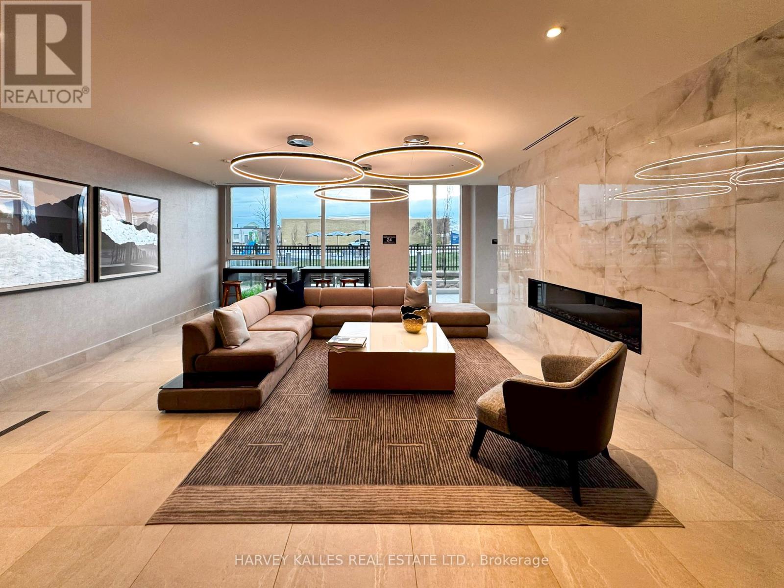 305 - 185 DEERFIELD ROAD