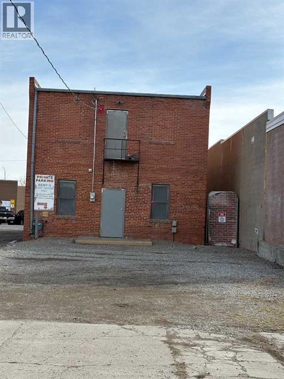 110 8 Street S