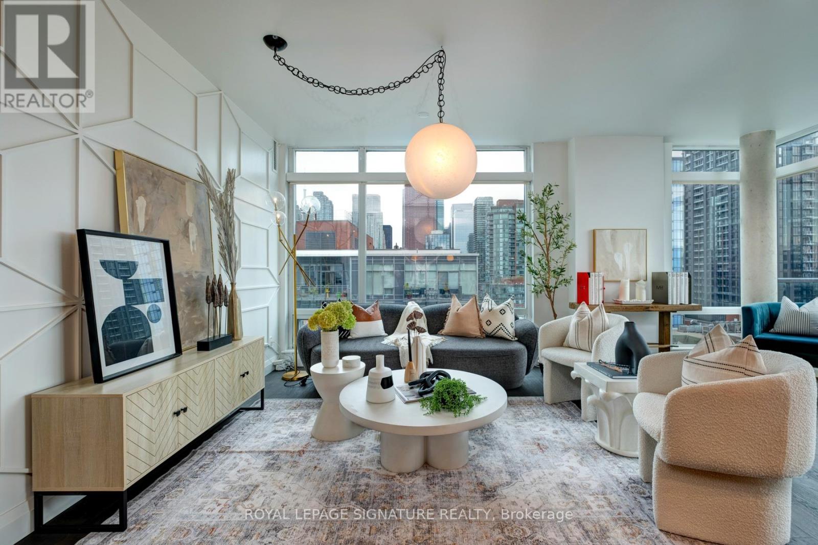 1202 - 333 ADELAIDE STREET E