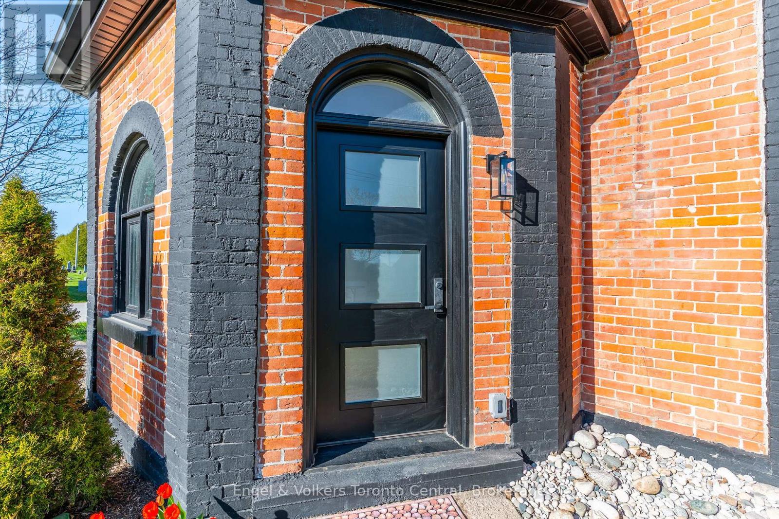57 CRAWFORD STREET