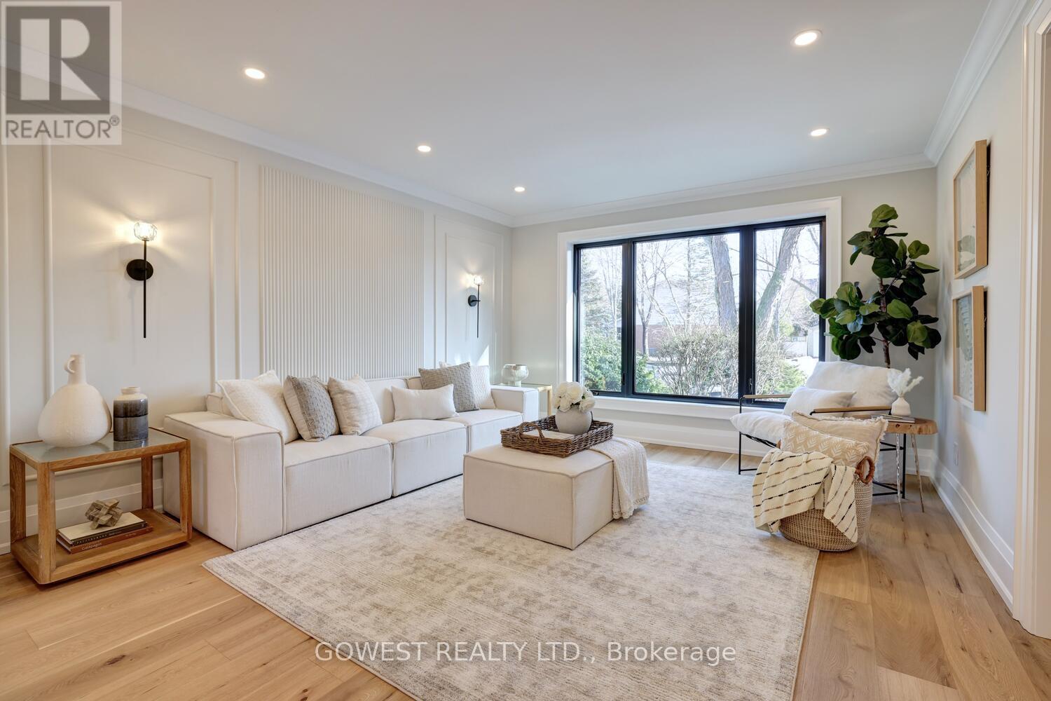 981 VALDESE DRIVE