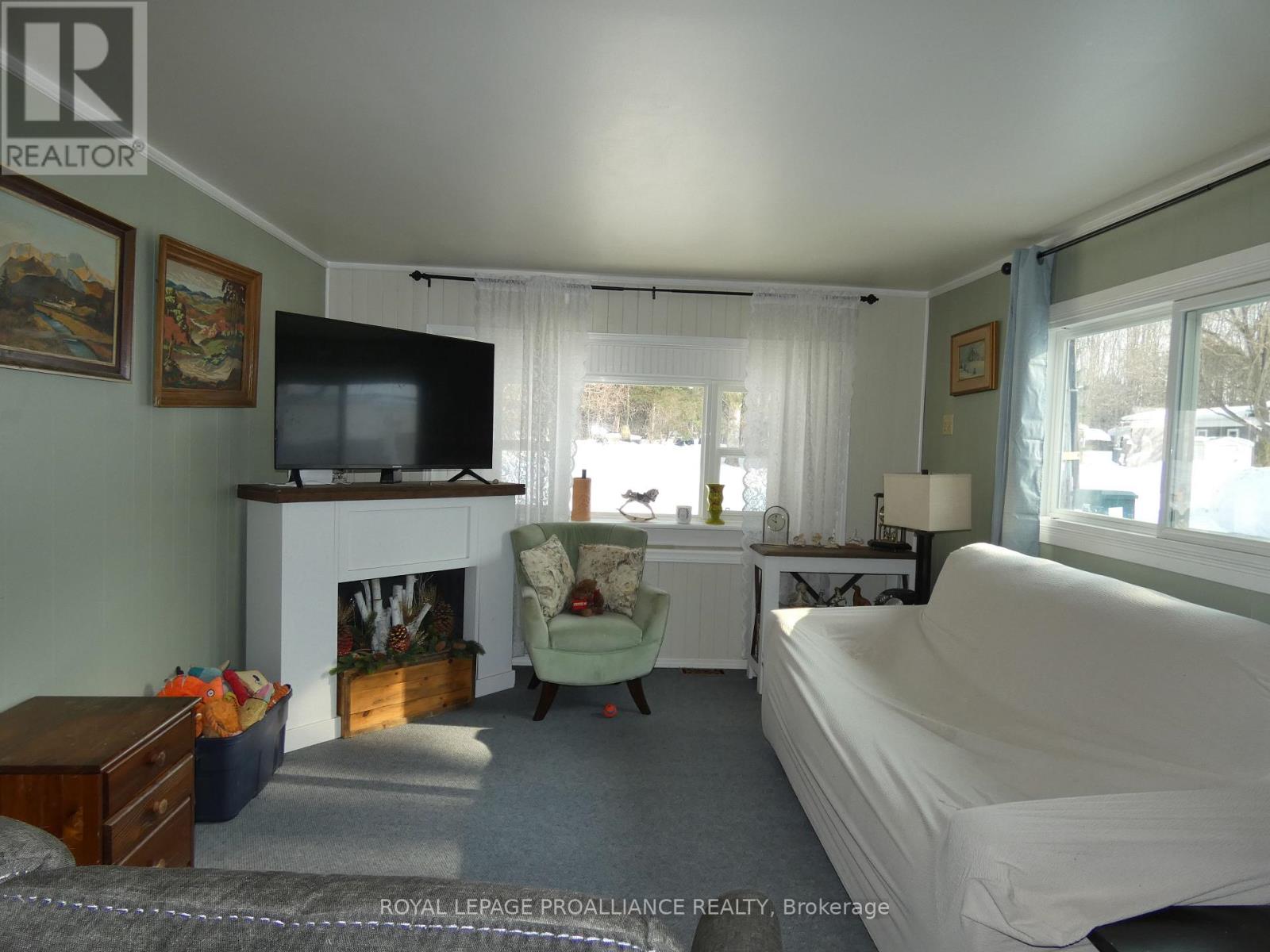 21 - 1645 COUNTY ROAD 42 ROAD W