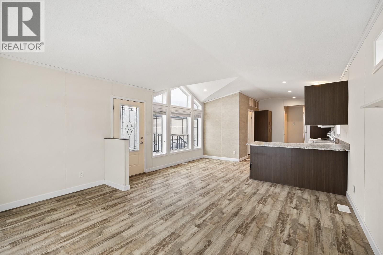 1118 Middle Bench Road Unit# 6