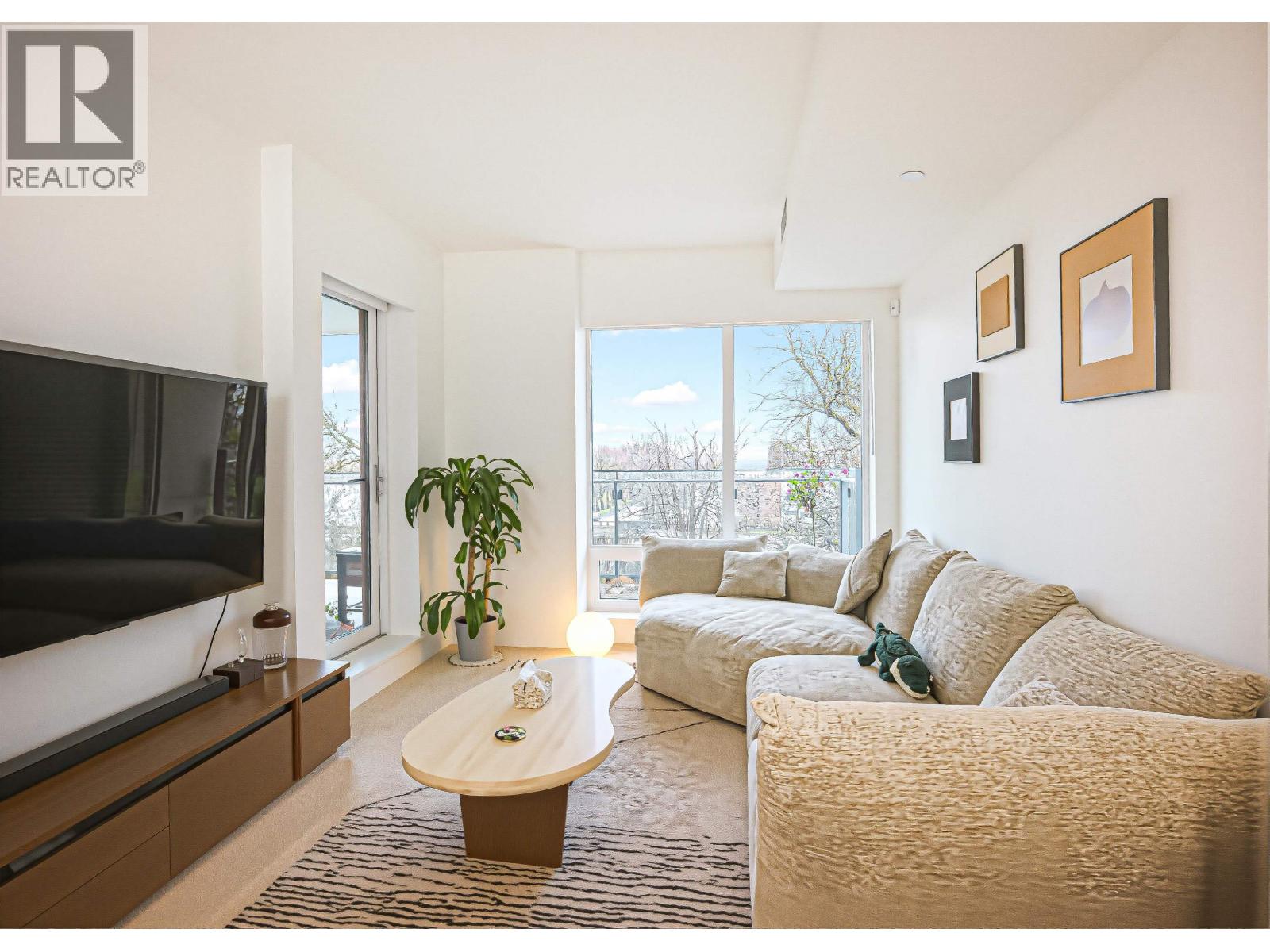 303 6833 PEARSON WAY