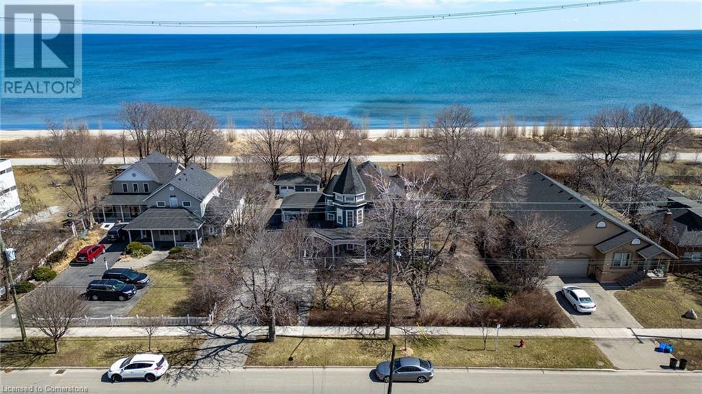957 BEACH Boulevard