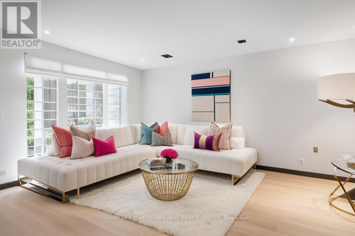 1565 HASTINGS DRIVE