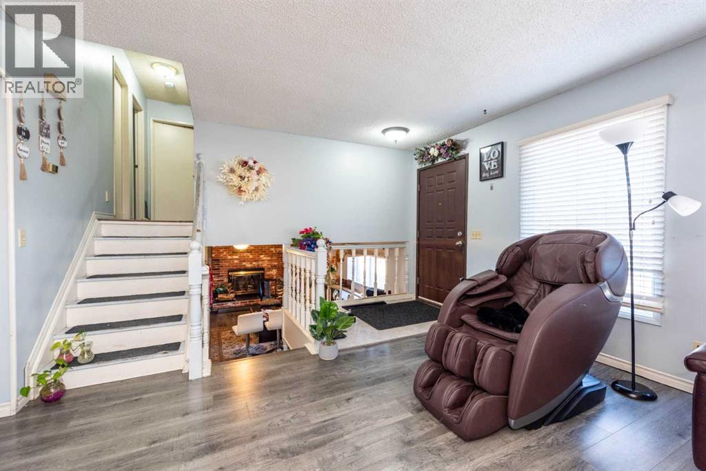 304 Whitefield Drive NE