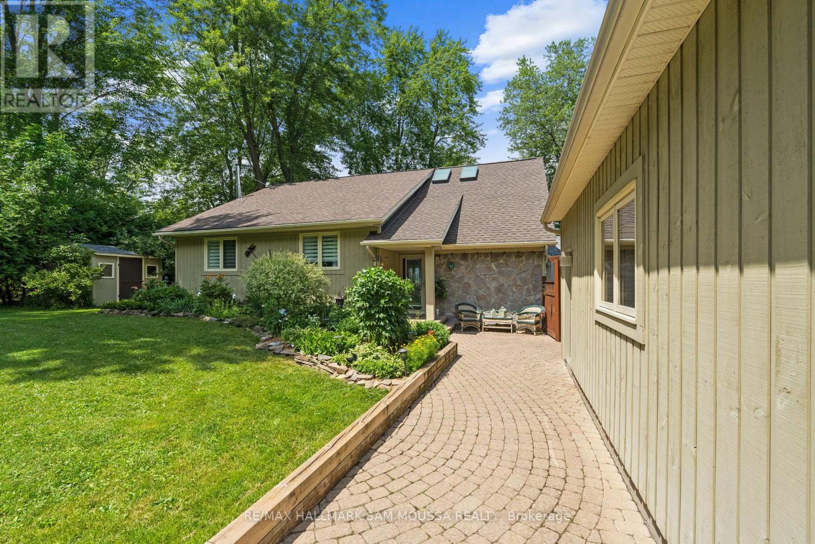 4350 ARMITAGE AVENUE