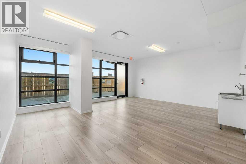 130, 615 6 Avenue SE