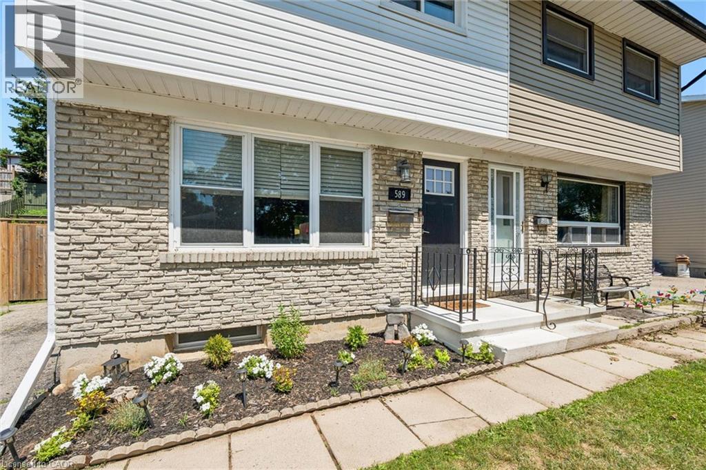 589 ELGIN Street N
