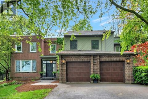 73 LEMON Street Guelph ON N1E2H4