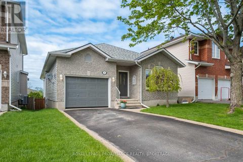 34 SCHOONER DRIVE Kingston (Kingston East (Incl Barret Crt)) ON K7K7J8