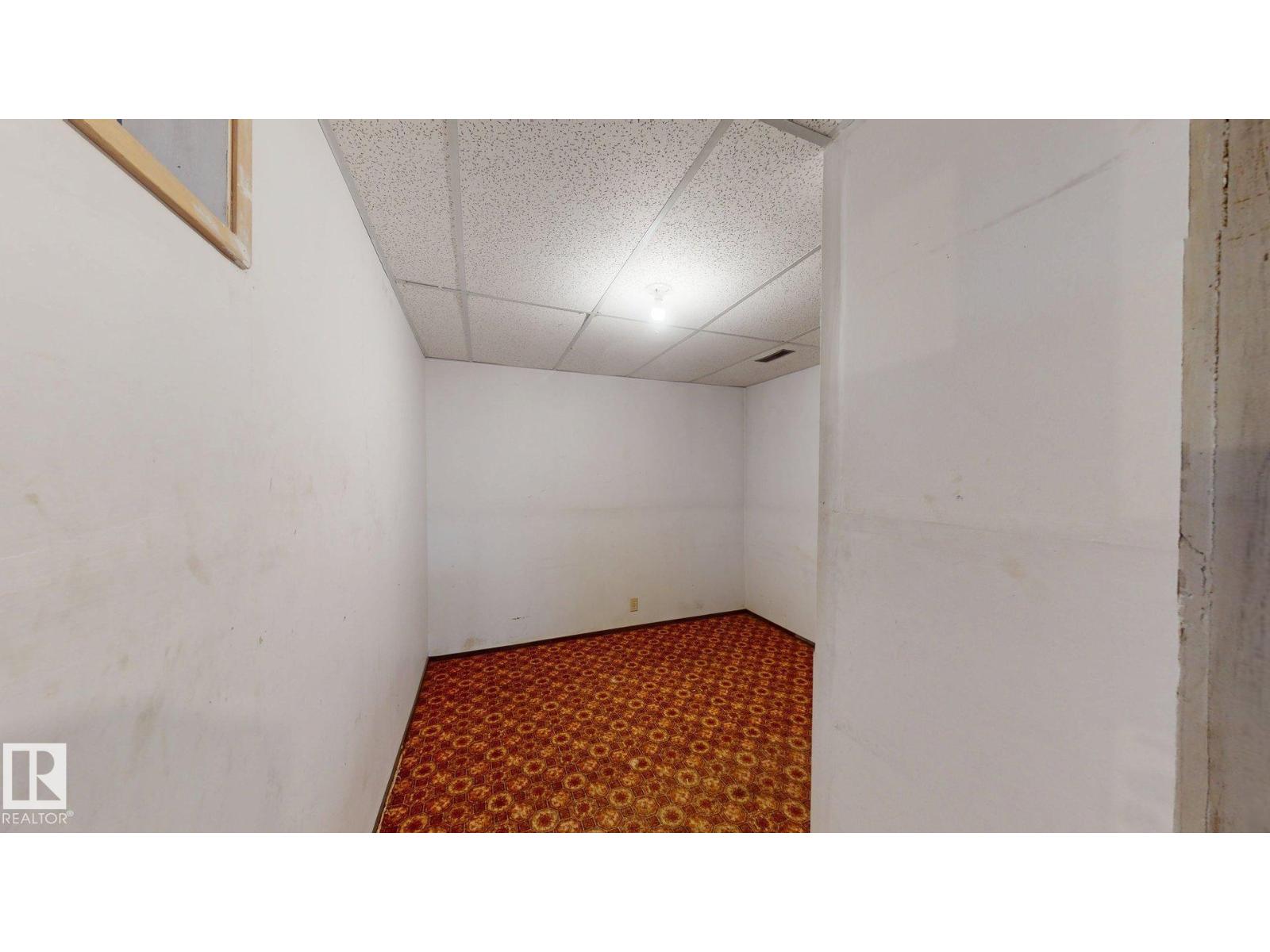 4912 34A AV NW