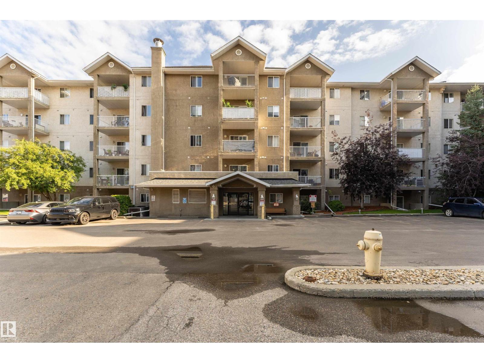 #524 10535 122 ST NW