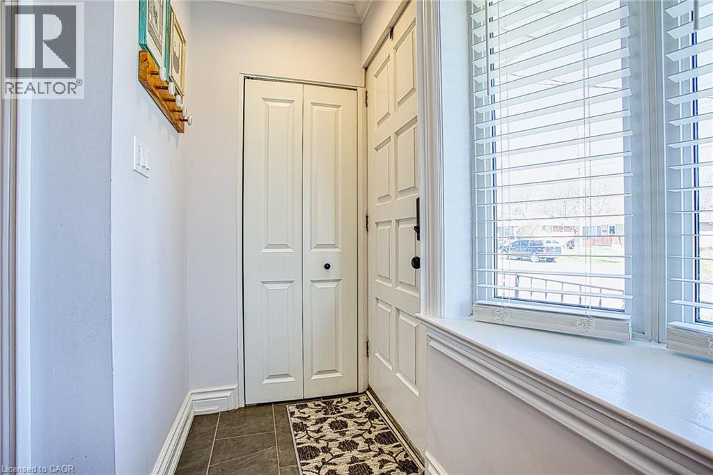 90 PRINCE CHARLES Drive