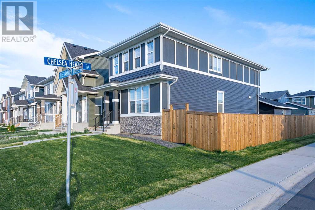 956 West Lakeview Drive