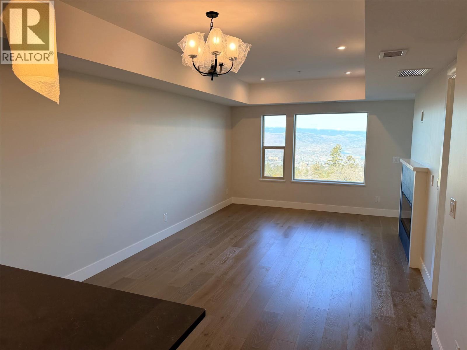 2171 Van Horne Drive Unit# 108