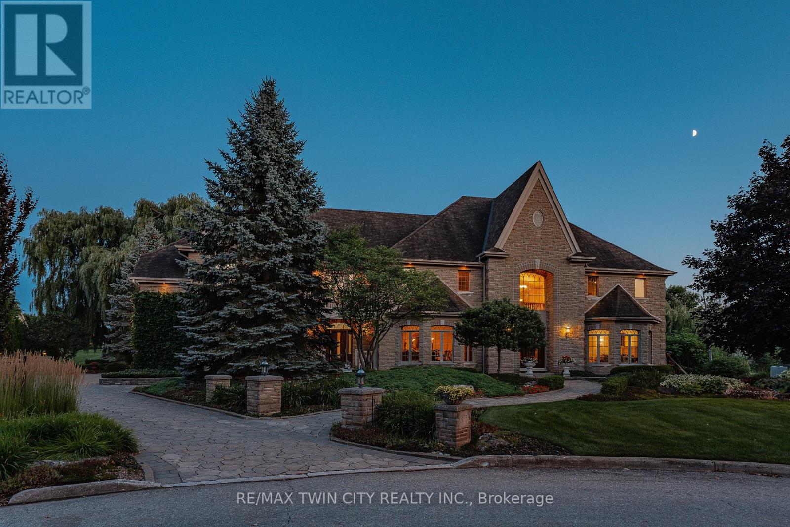 375 RIVER OAK PLACE