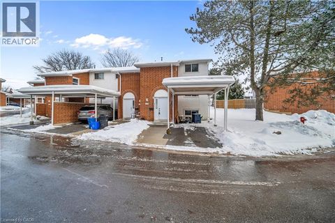417 KEATS Way Unit# 4 Waterloo ON N2L5S7