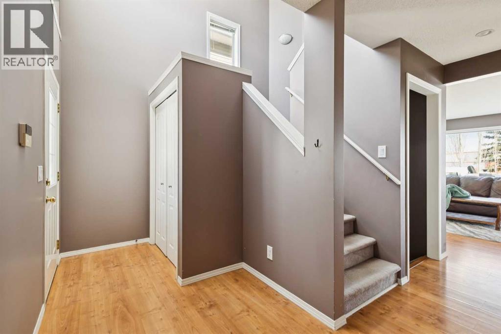 18 Bridlewood Way SW