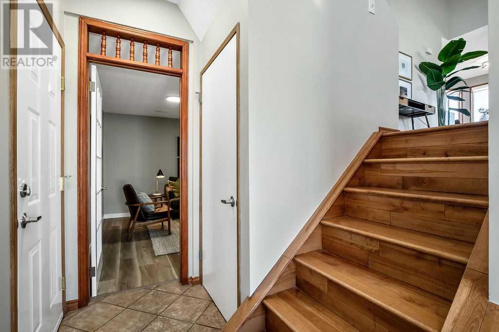 7 Applecrest Court SE