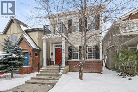 5628 Henwood Street SW Calgary AB T3E6Z4