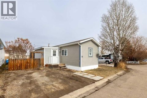 41, 1190 15 Avenue Didsbury AB T0M0W0
