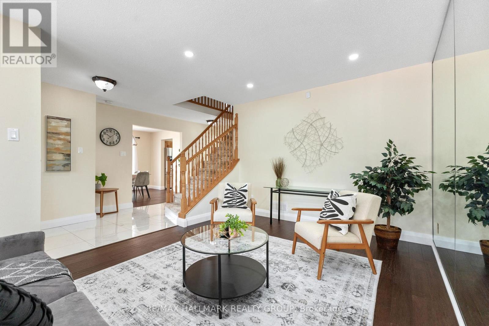 19 NOTMAN WAY