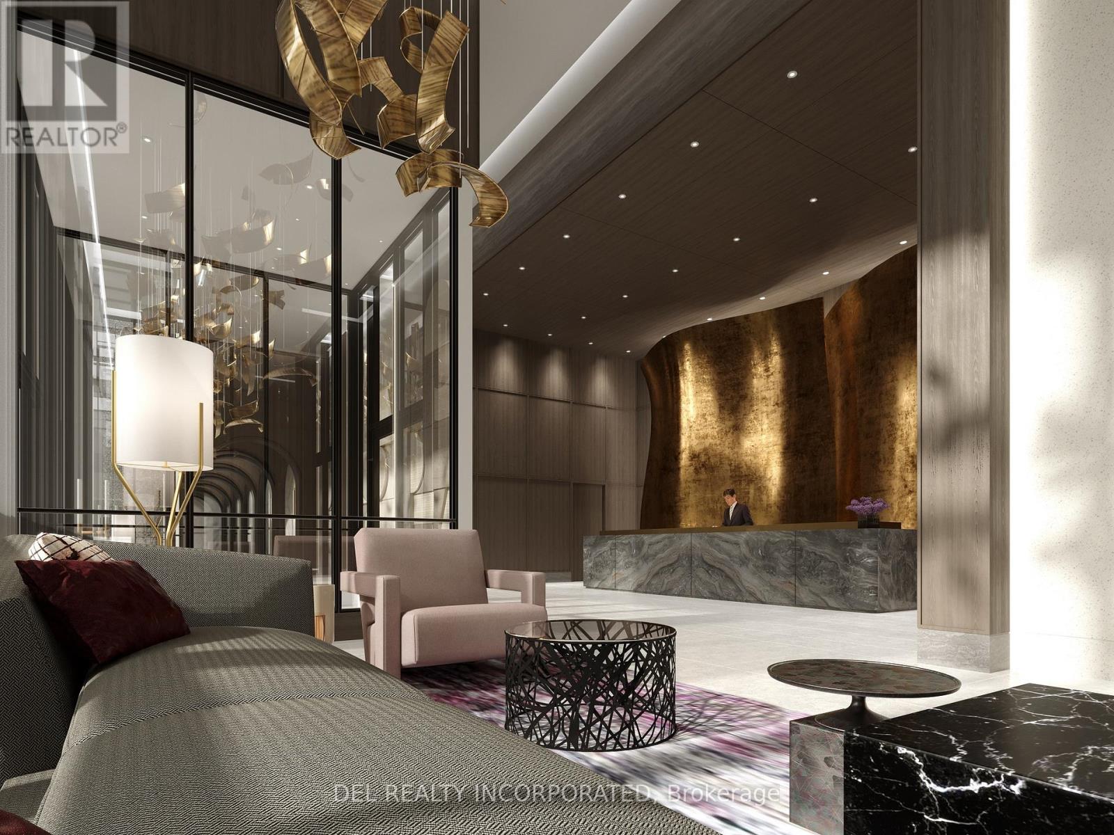 214 - 30 INN ON THE PARK DRIVE