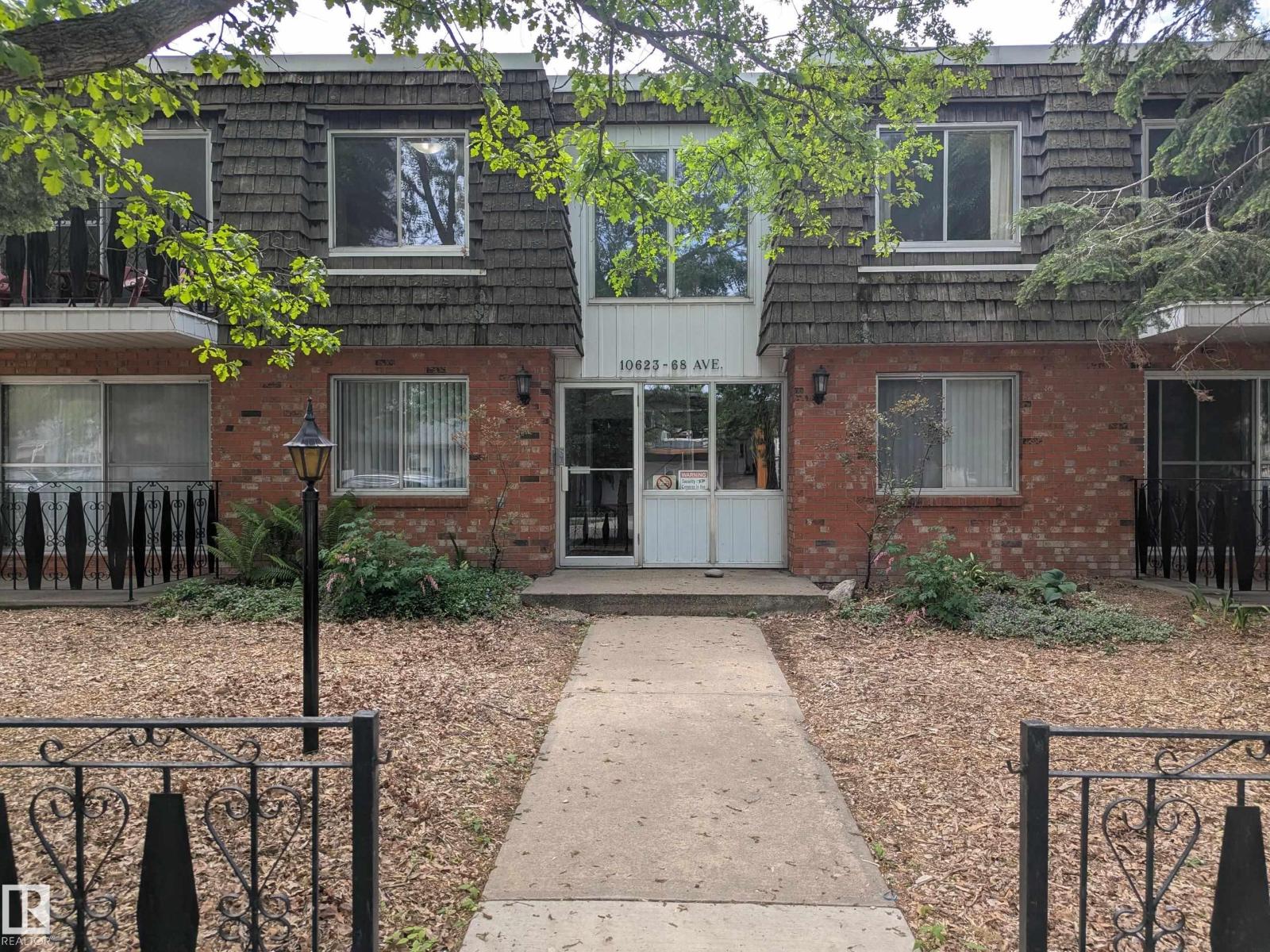 #1,2,3,4 10623 68 AV NW