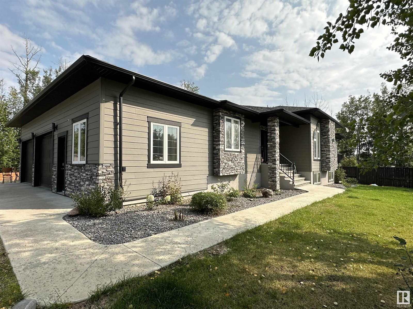 Photo 1 of 49 — Rural Brazeau County, AB T7A2A2