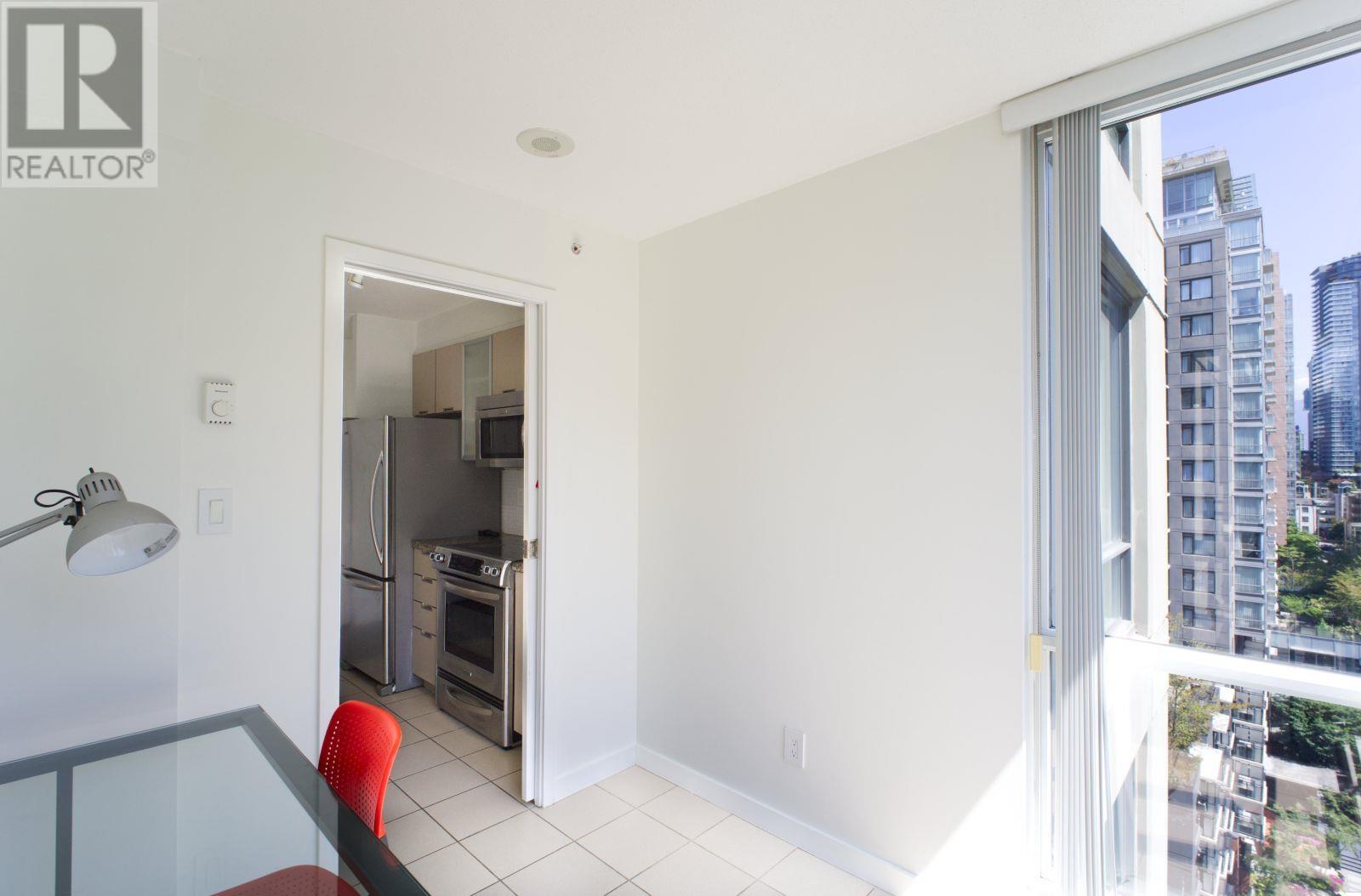 1206 1082 SEYMOUR STREET