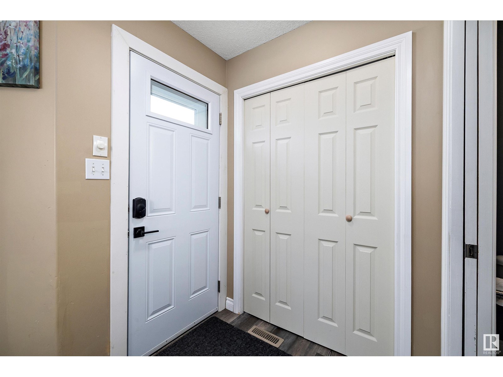 628 88 ST SW