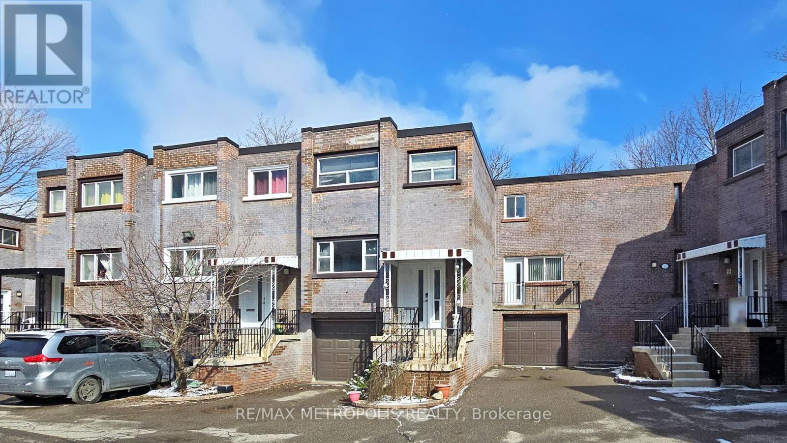 13 - 13 CANDY COURT WAY