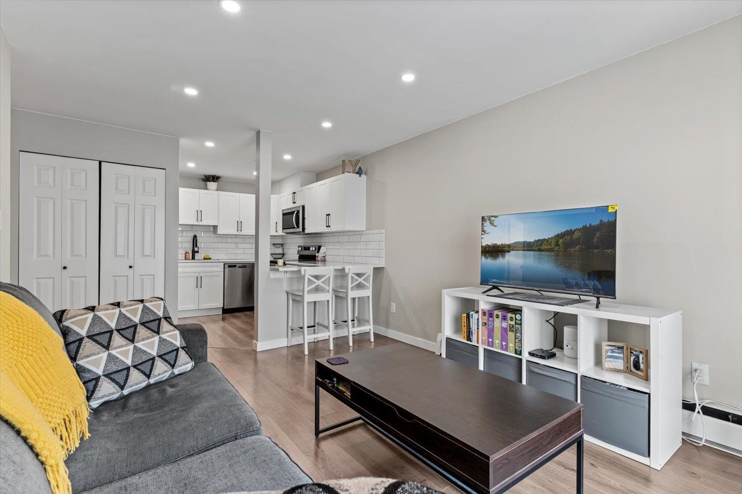 211 45749 SPADINA AVENUE|Chilliwack Downtown