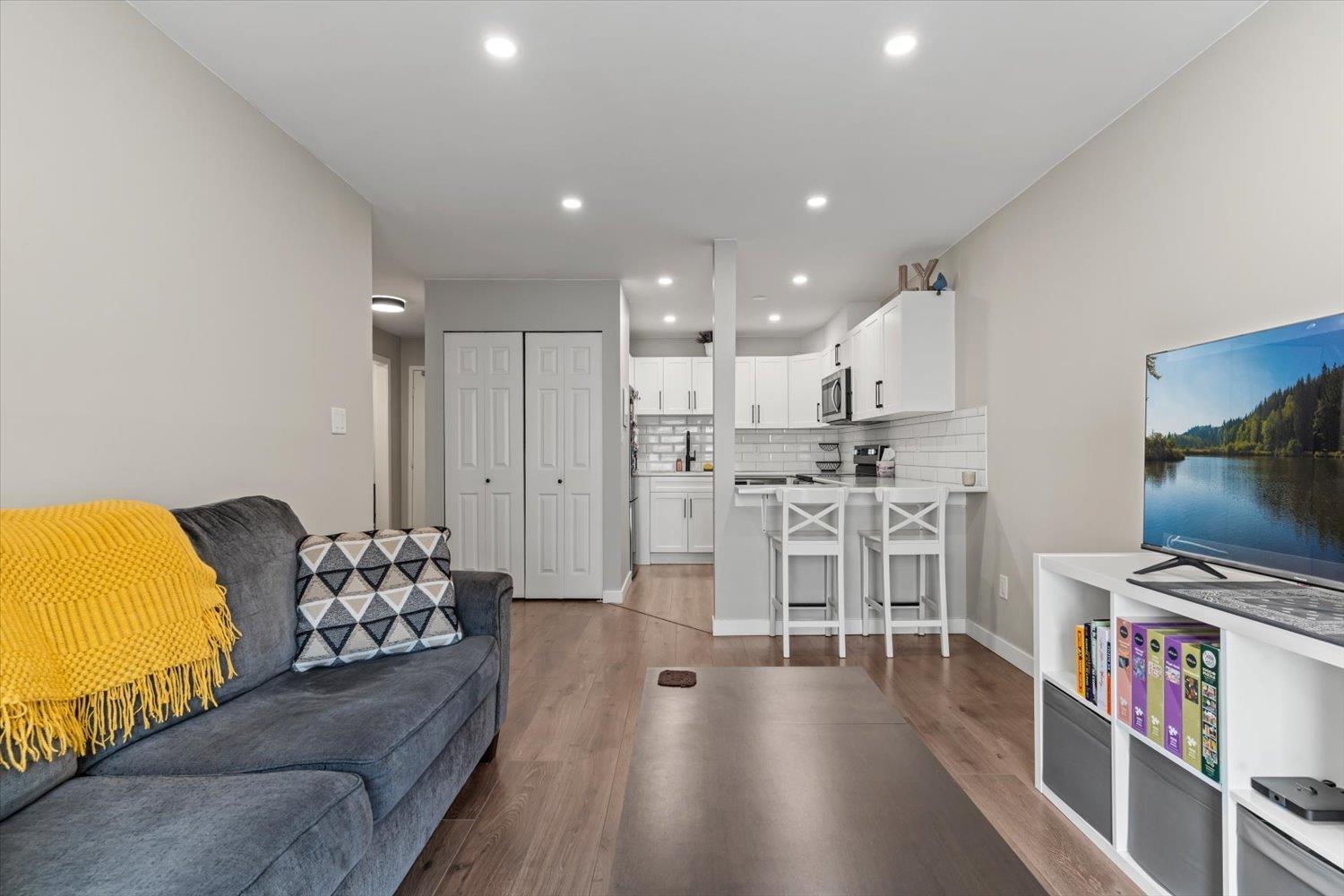 211 45749 SPADINA AVENUE|Chilliwack Downtown