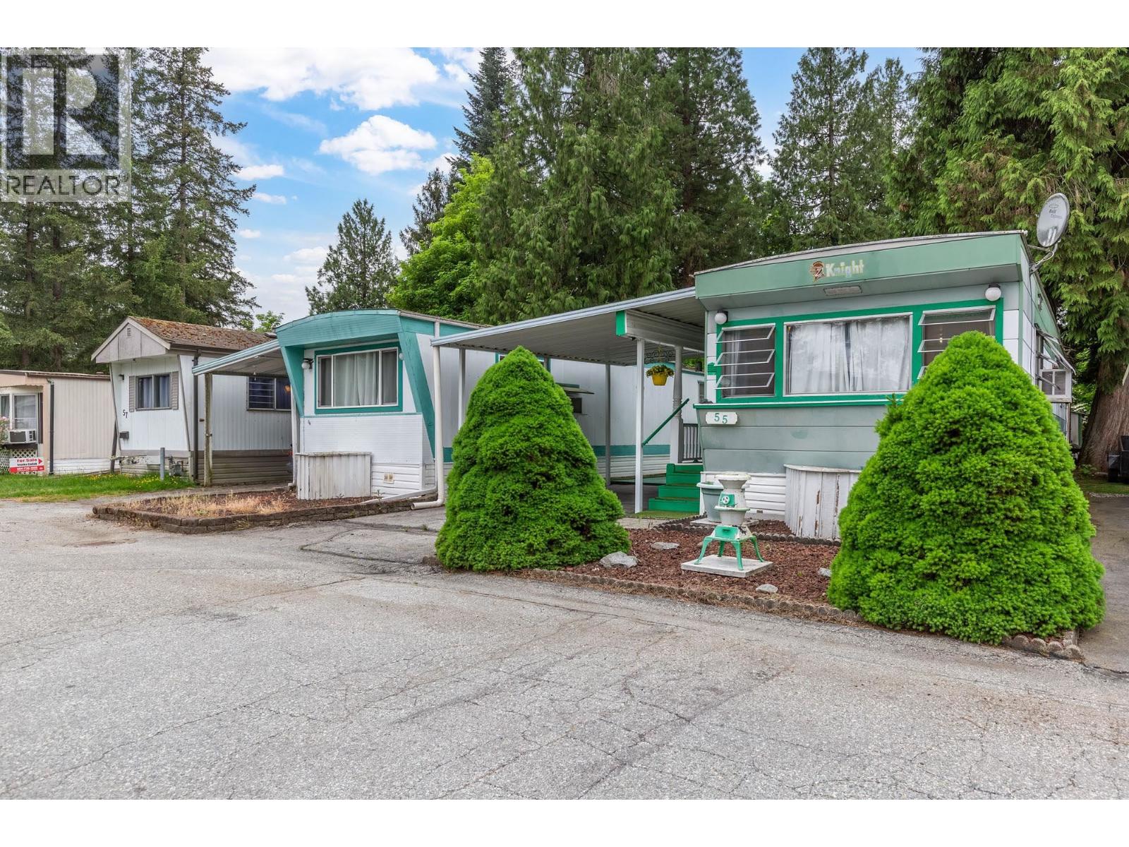55 21163 LOUGHEED HIGHWAY