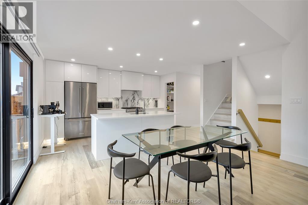 15 Churchill Park ROAD