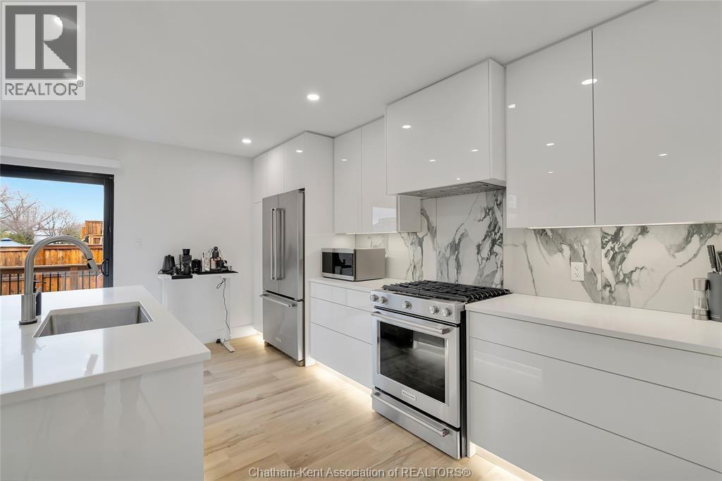 15 Churchill Park ROAD